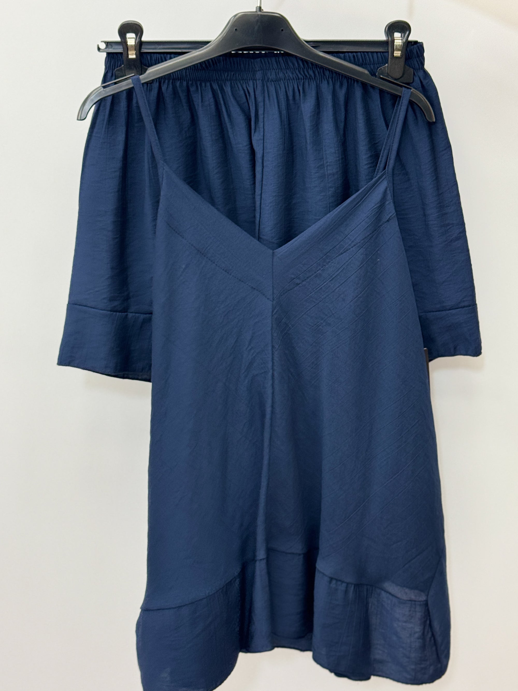 Completo con Top a Spalline e Shorts