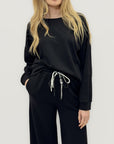 Completo Minimal con Felpa e Pantalone Ampio Comfy Chic