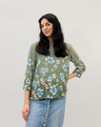 Maglia con stampa fiori plissettata