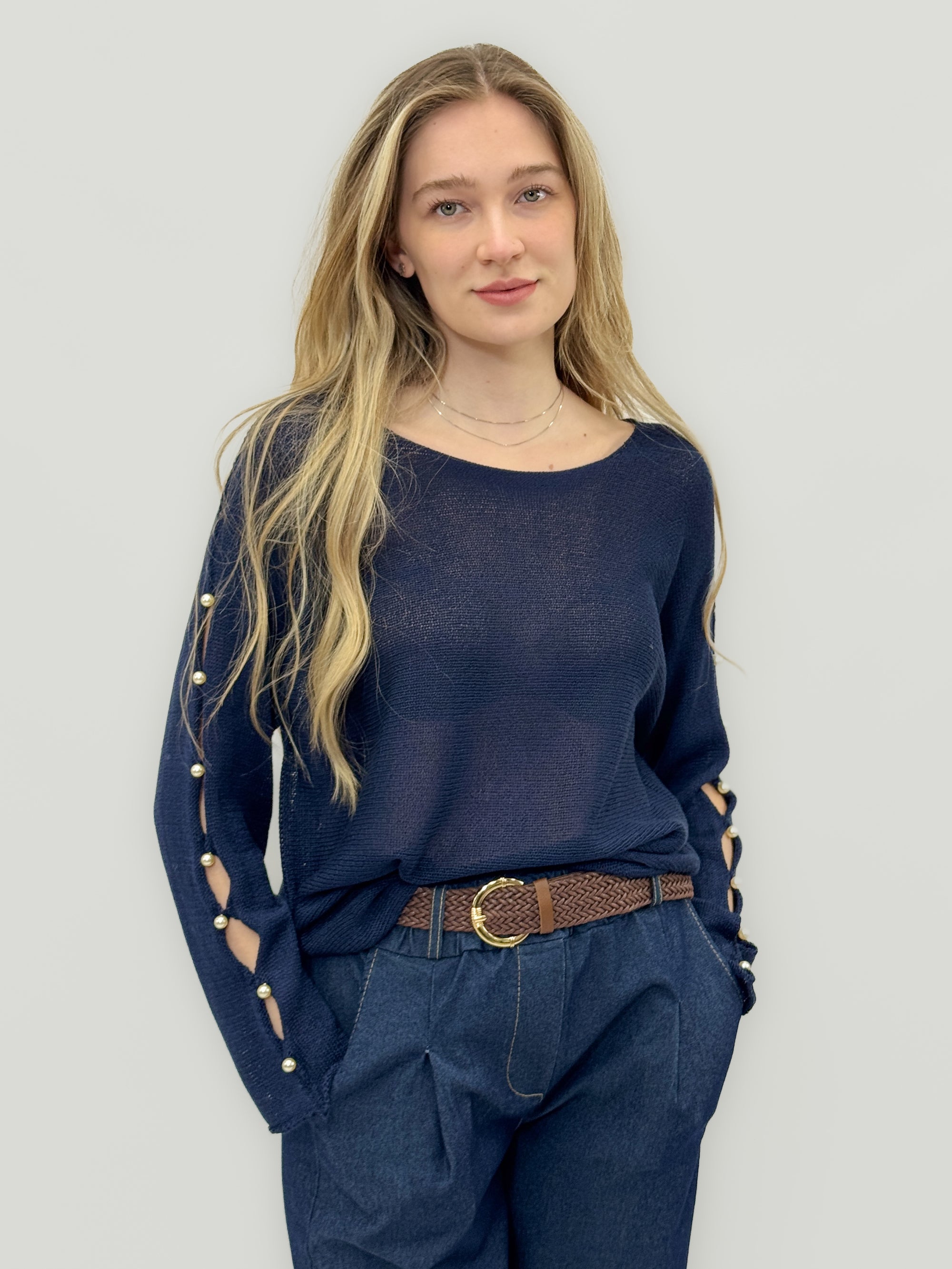 Maglia Donna con Maniche Traforate e Dettagli Perle