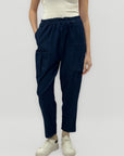 Pantaloni Donna Comfy con Tasche Applicate e Vita Elasticizzata
