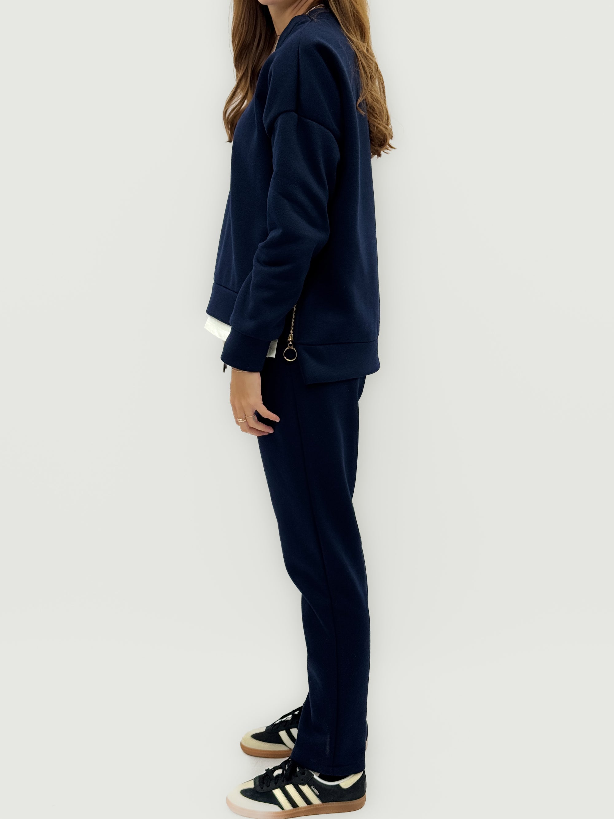 Completo felpa e pantaloni dritti felpati