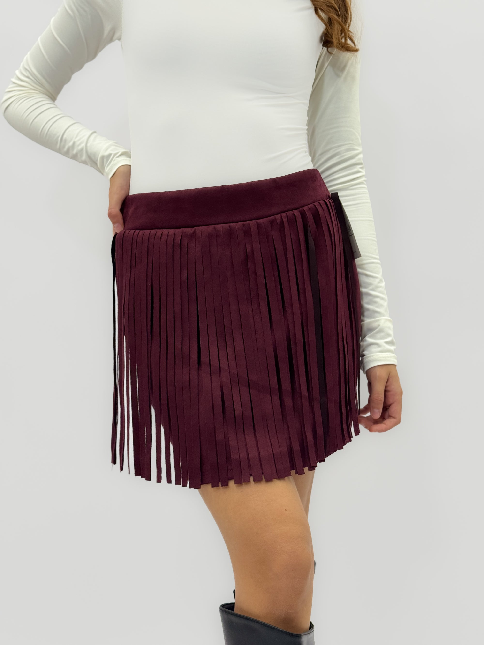 Gonna scamosciata con frange – Made in Italy