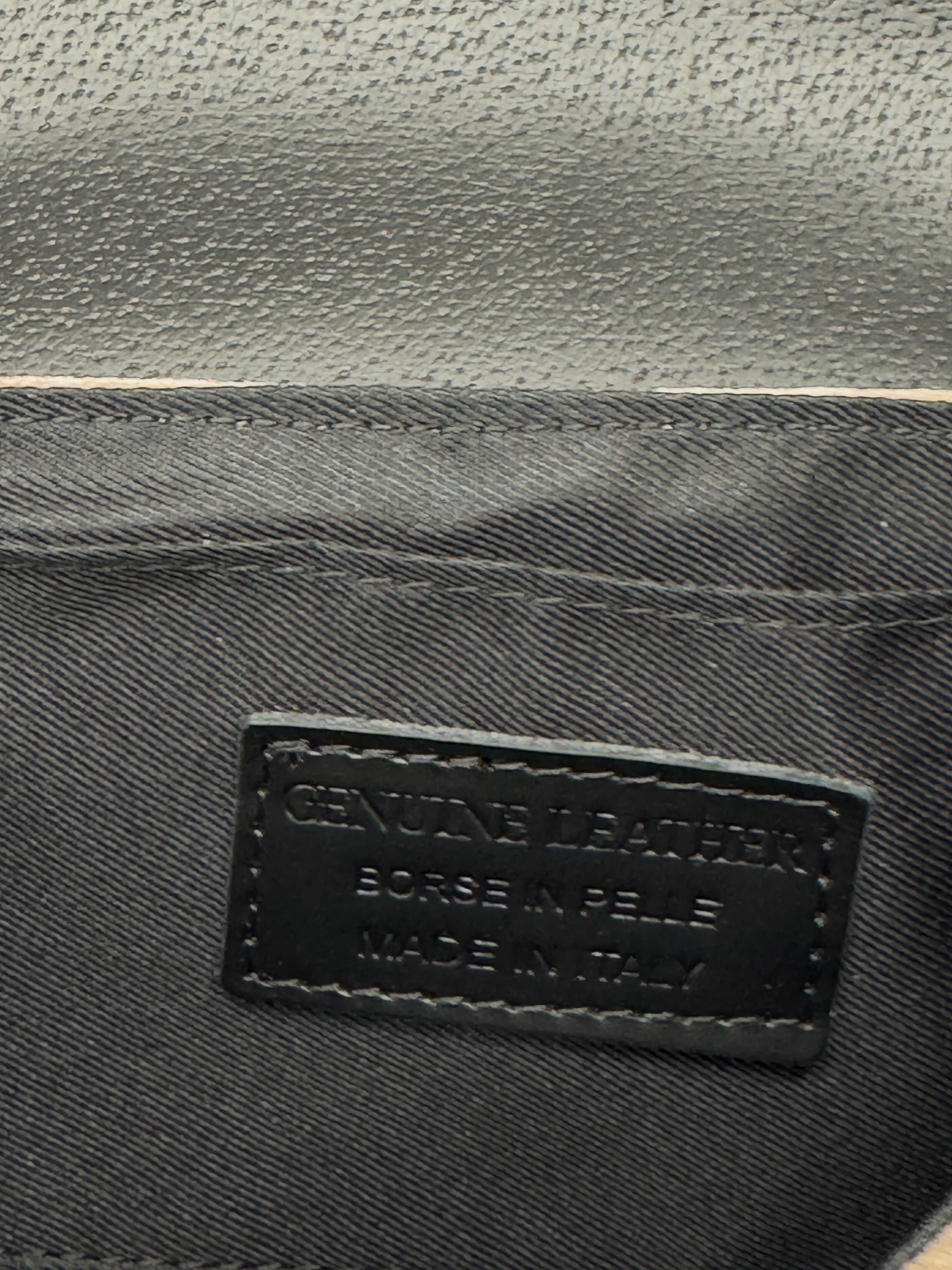 Borsa pochette in vera pelle scamosciata – Made in Italy