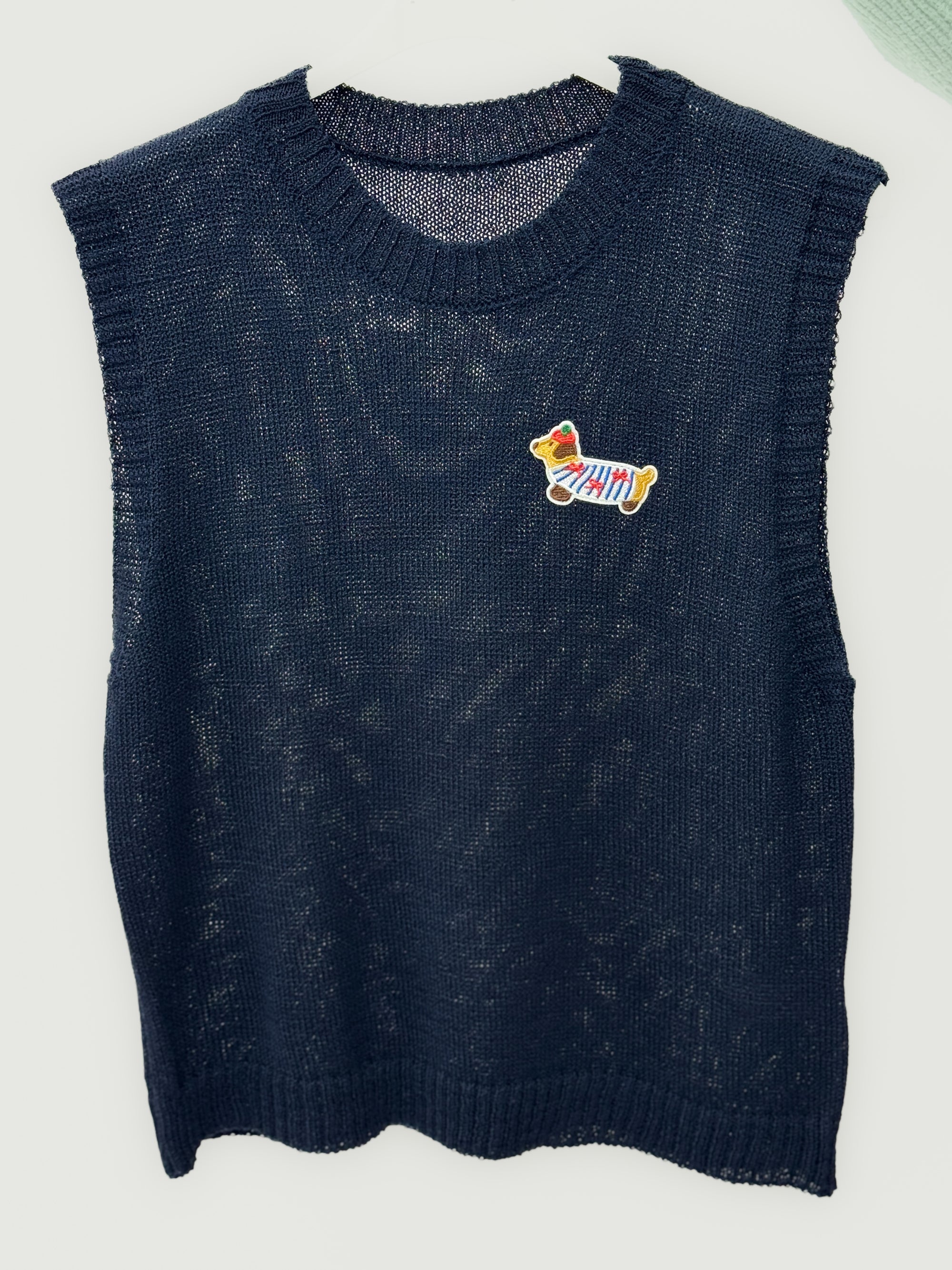 Gilet in Maglia Leggera Ricamo Bassotto - Stile Casual Chic