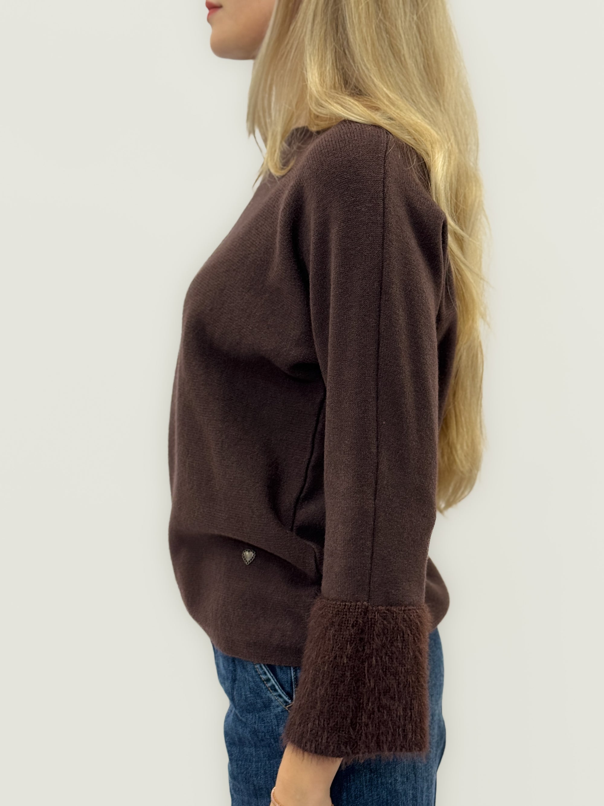 Maglia con Maniche a Campana in Tessuto Lavorato