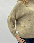 Maglione Soft con Lavorazione a Pallini – Collo Alto
