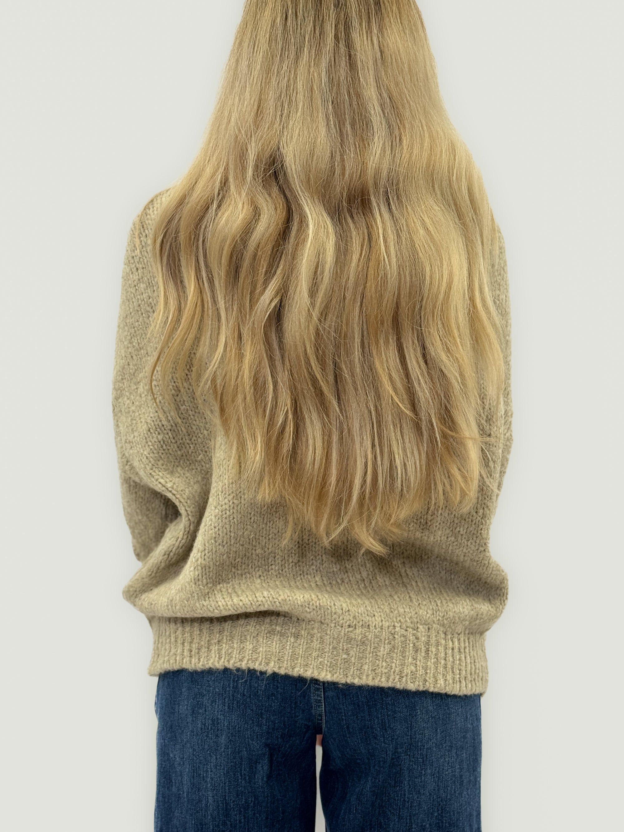 Maglione Soft con Lavorazione a Pallini – Collo Alto