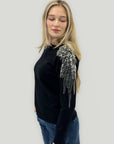 Maglione Elegante con Spalle Gioiello