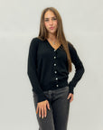 Cardigan morbido con bottoni gioiello