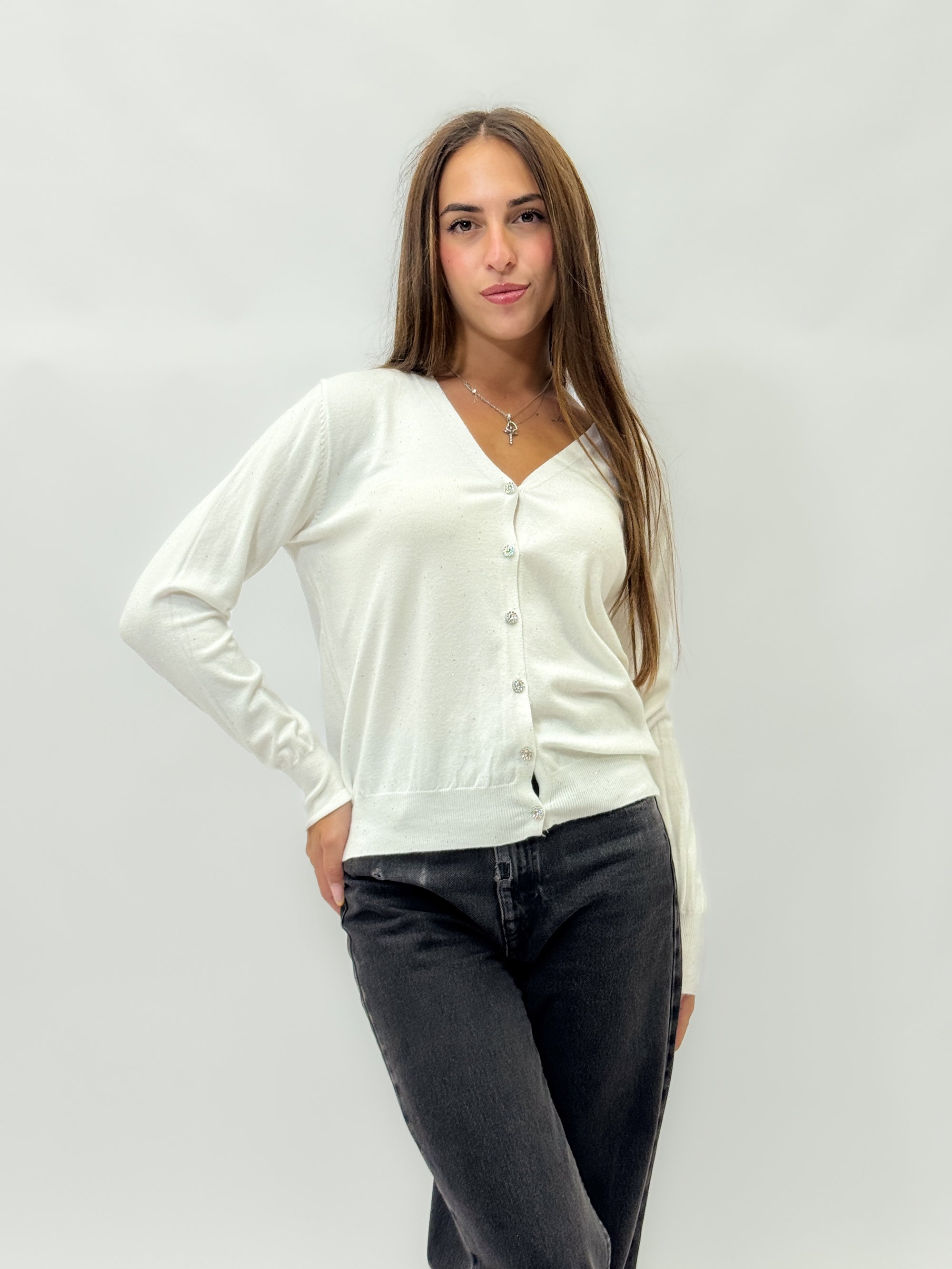 Cardigan morbido con bottoni gioiello