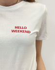 T-shirt Donna 100% Cotone con Scritta “Hello Weekend”