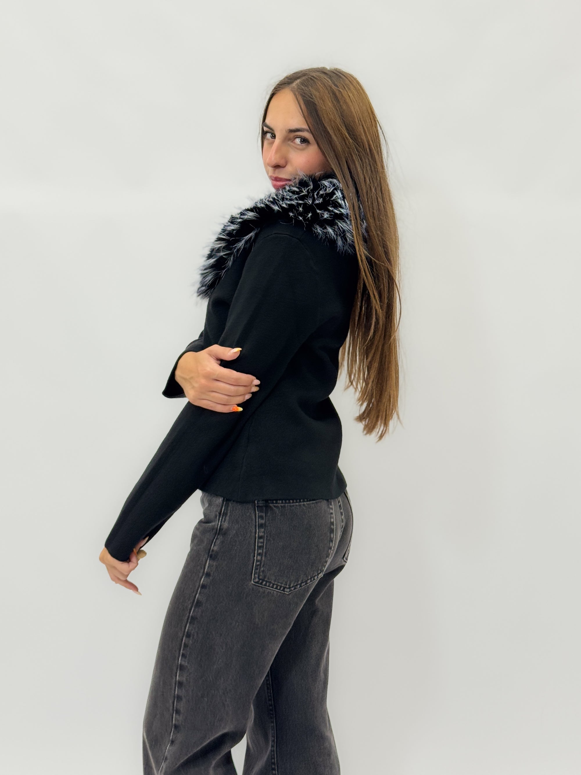 Cardigan con collo in ecopelliccia