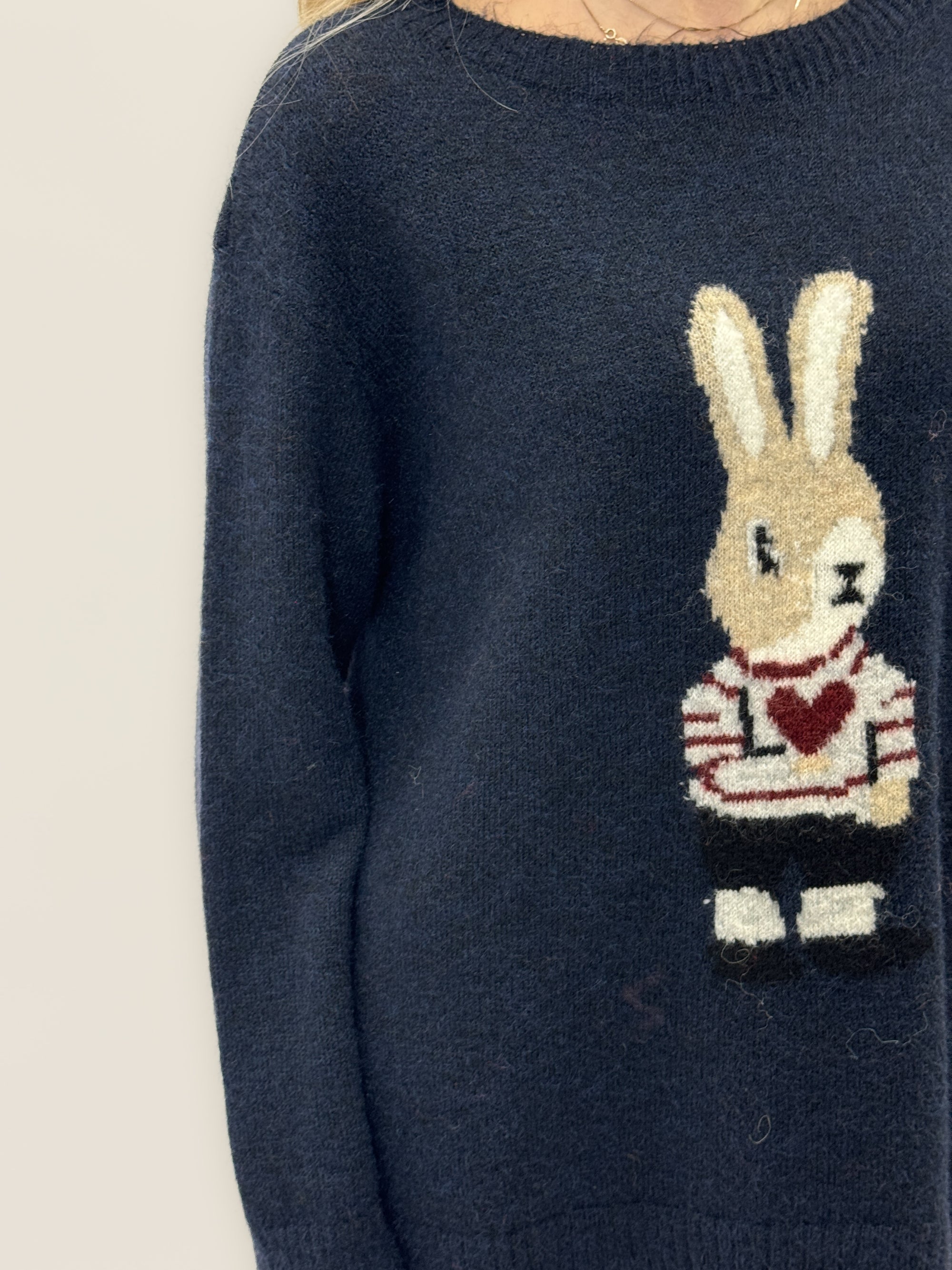 Maglione oversize con coniglietto – Misto lana morbido e stile cozy