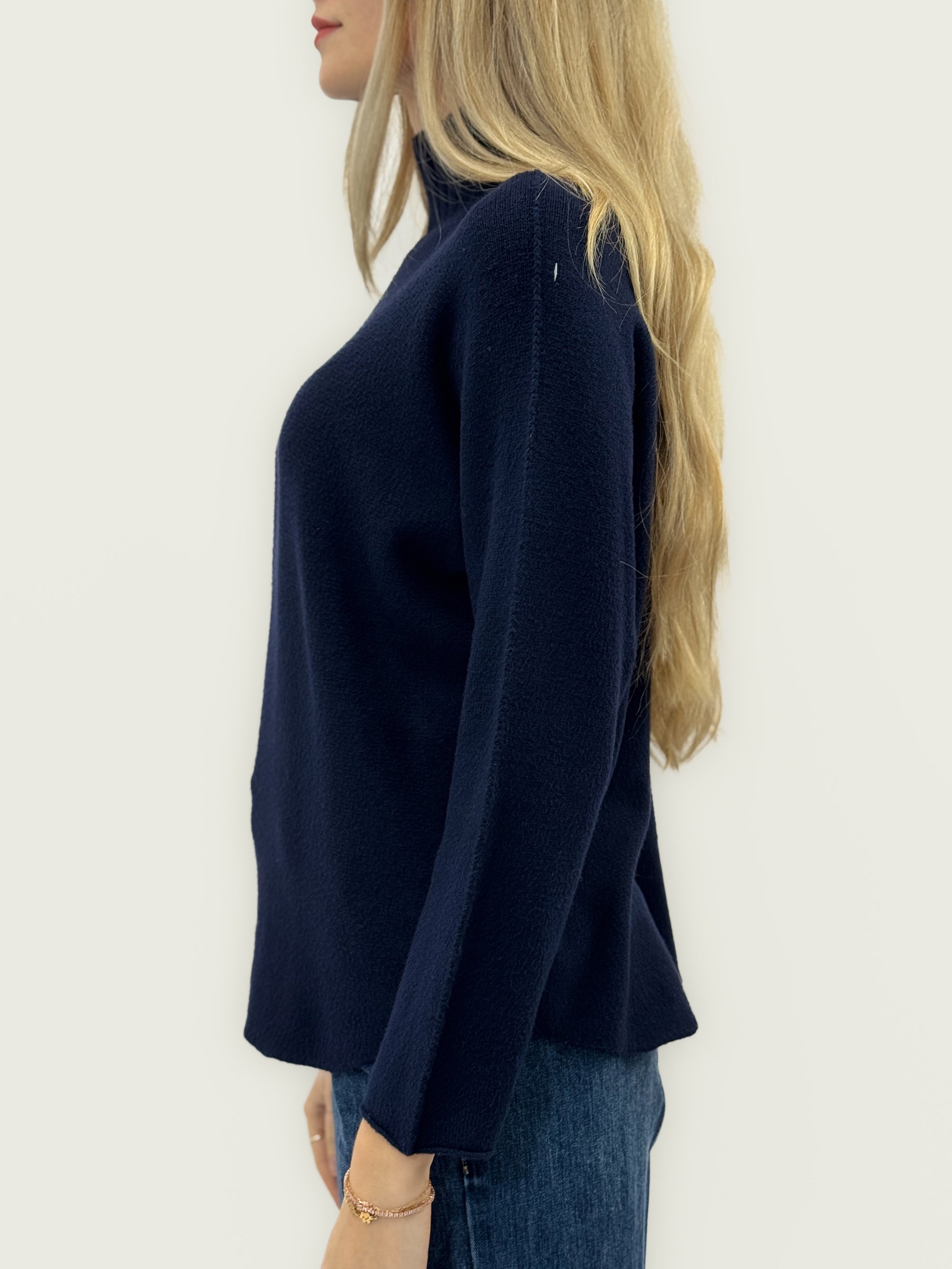 Dolcevita morbida tinta unita – Maglia morbida e minimal per un’eleganza senza tempo