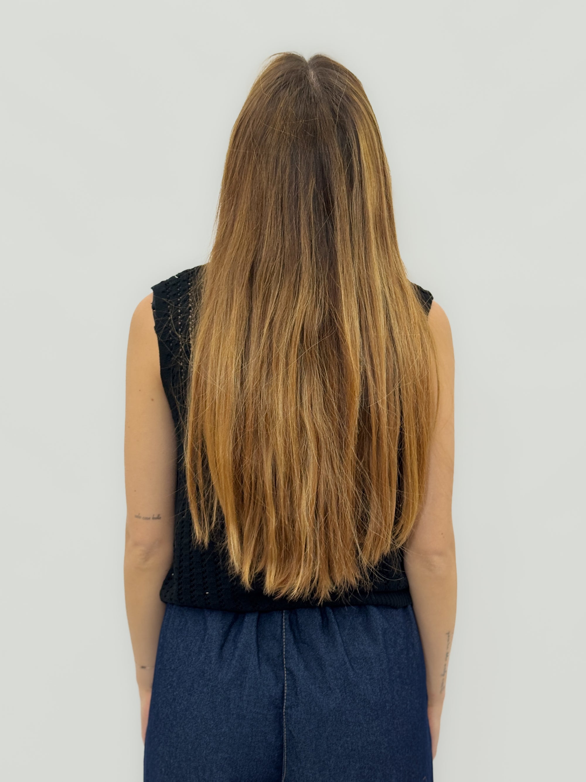 Top Traforato Smanicato – Leggero, Fresco e Super Femminile