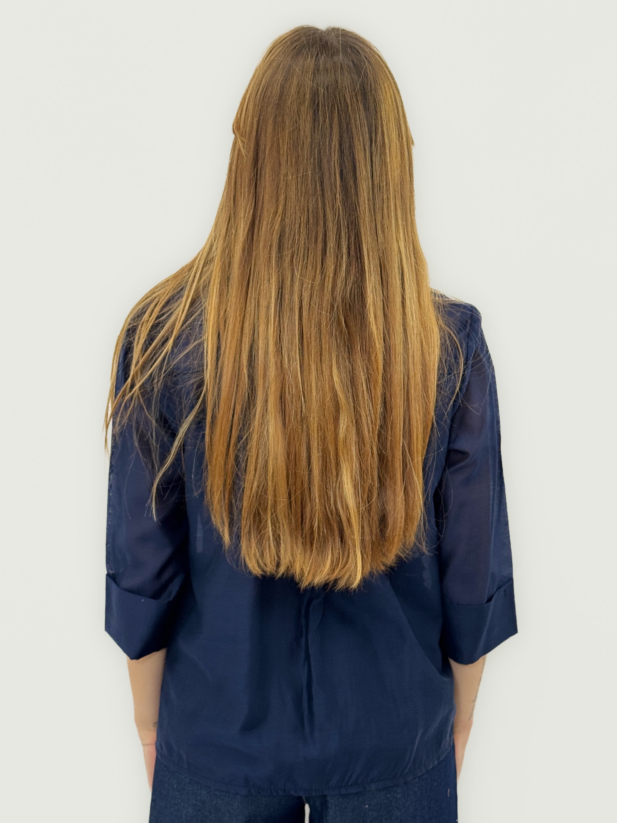 Blusa Leggera con Scollo a V e Bottoni