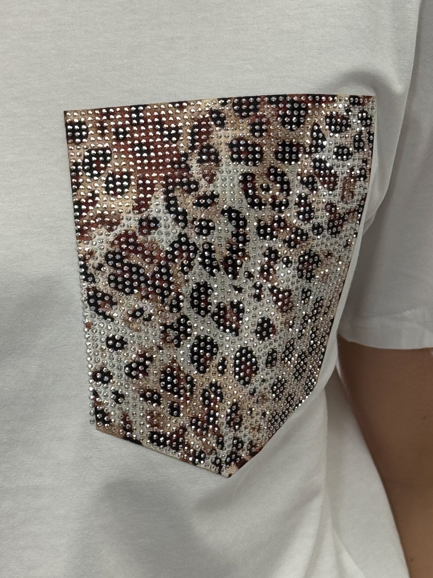 T-shirt con Taschino Animalier Strass
