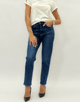 Pantaloni in denim con vita alta e gamba dritta