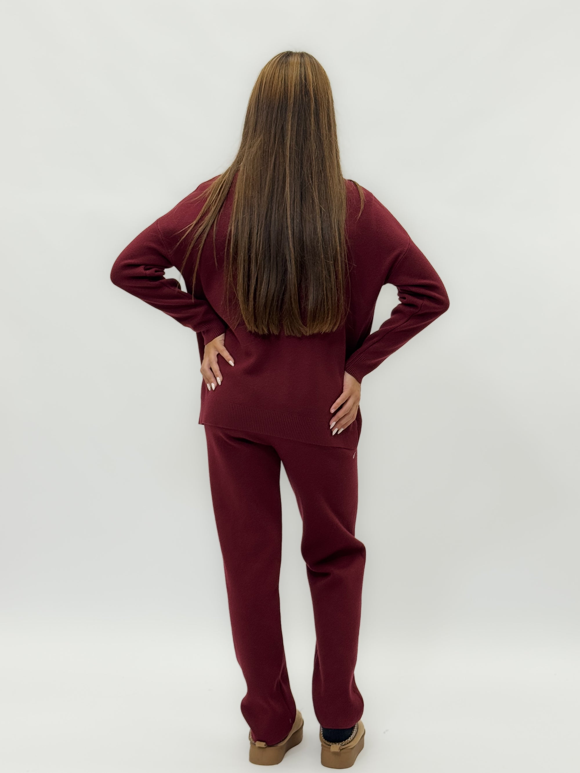 Completo premium maglia collo alto e pantaloni