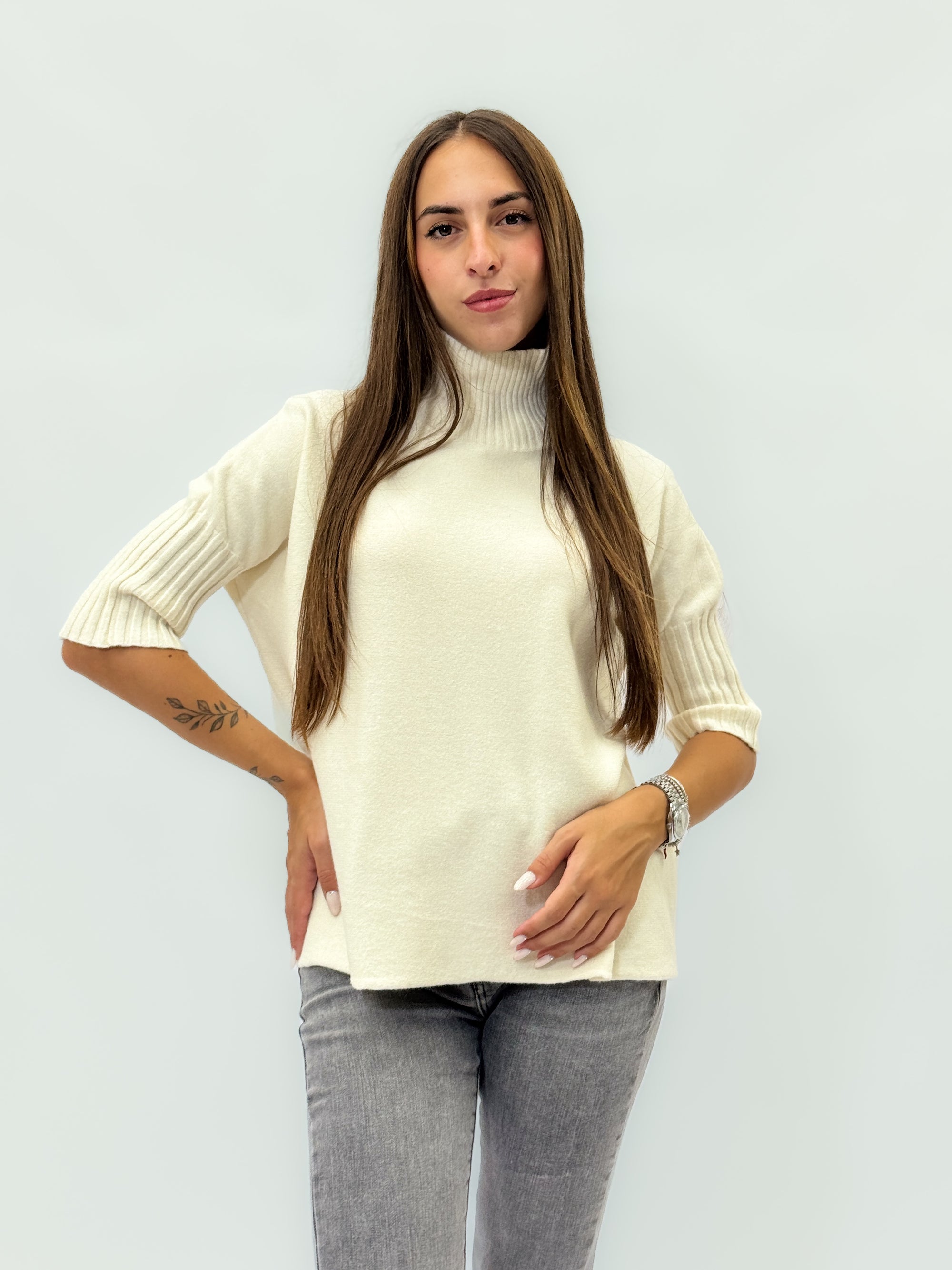 Maglia a collo alto mezza manica