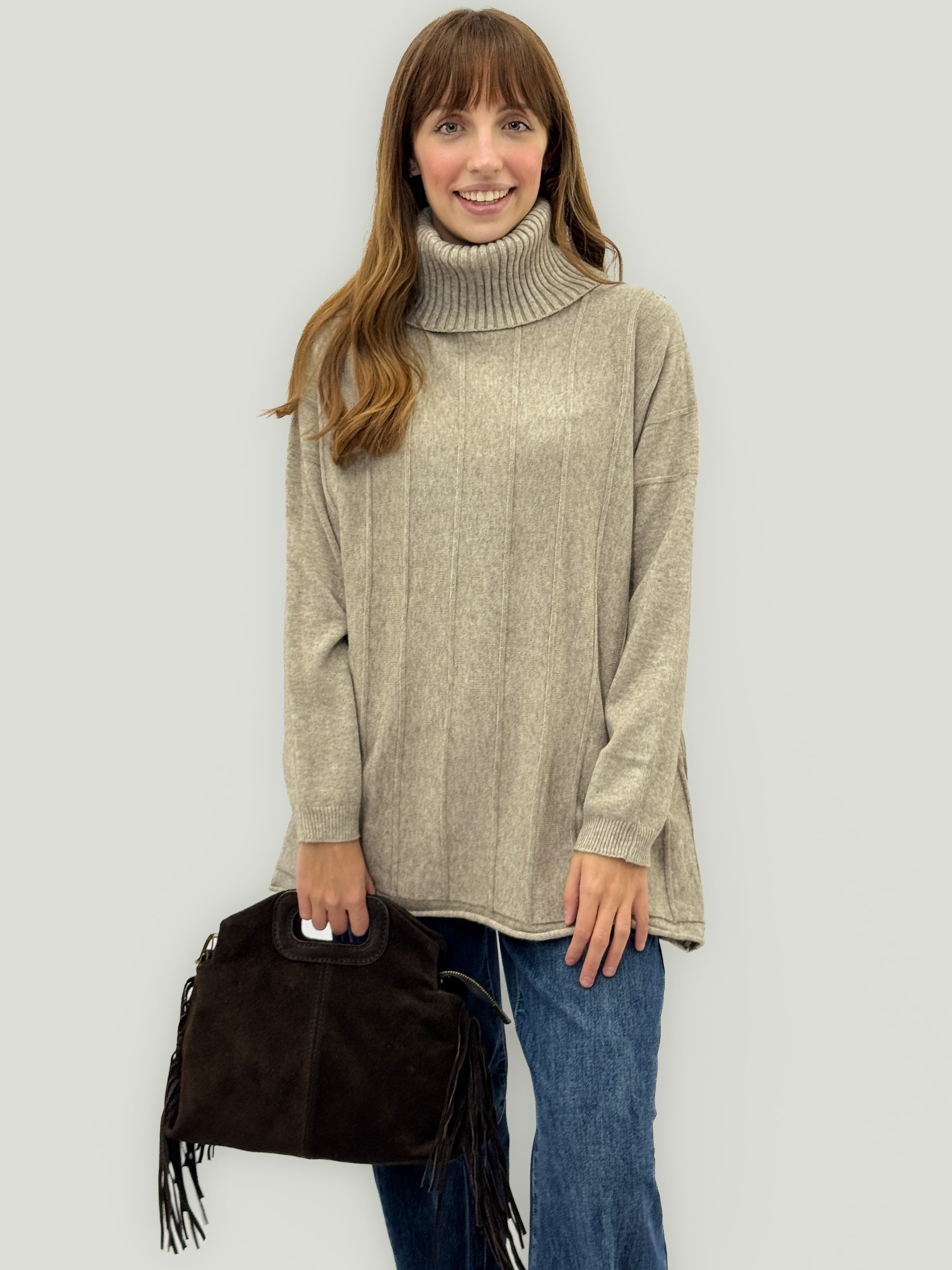 Maglione Dolcevita Oversize a Coste – Morbidissimo e Caldo