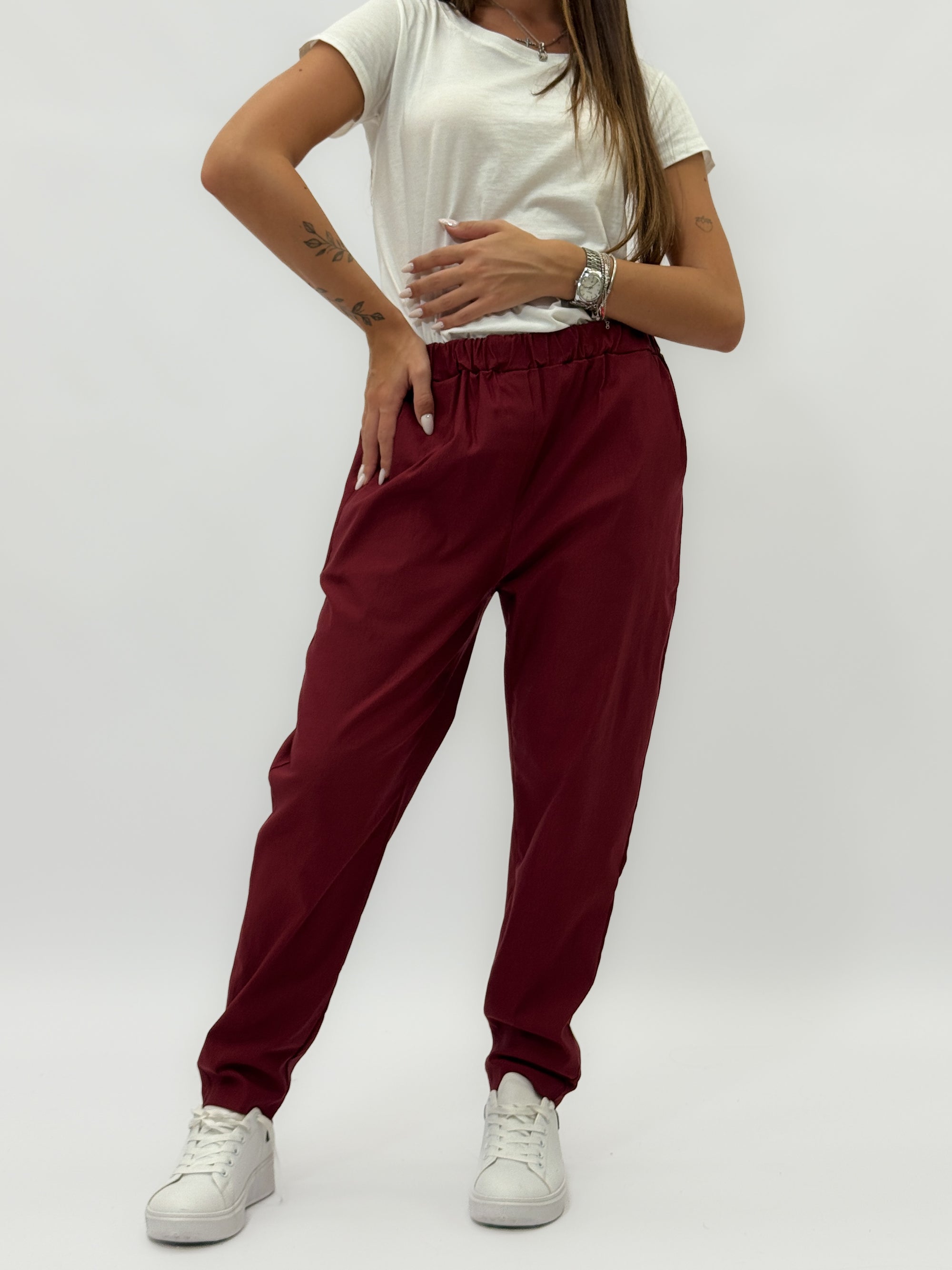 Pantaloni jogger con elastico in vita