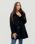 Cappotto in neoprene con cappuccio e bottoni