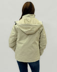 Giacca beige antivento con cappuccio a scomparsa