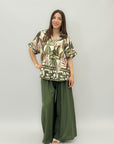 Completo maglia con fiori e pantalone taglia comoda