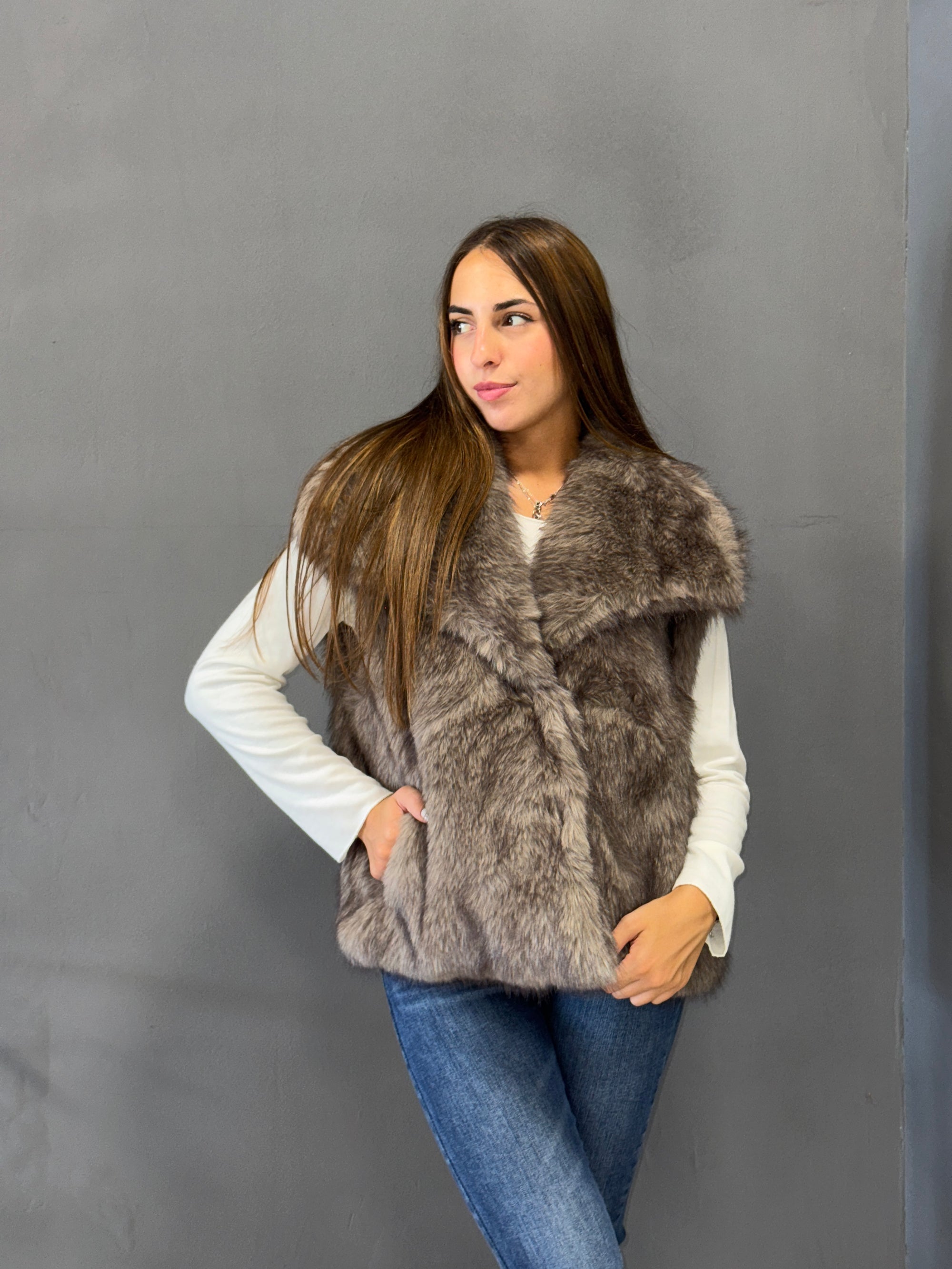 Gilet in ecopelliccia con collo ampio - Parisienne