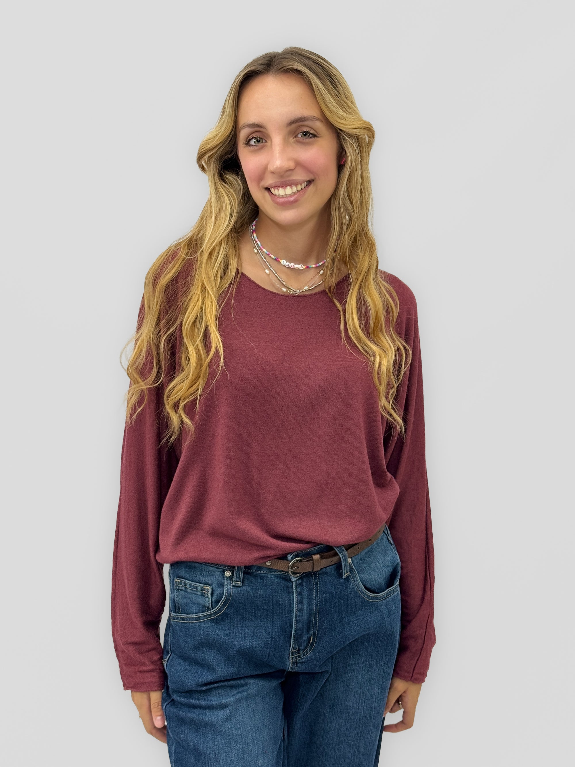 Maglia curvy oversize in misto lana con scollo ampio