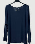 Maglia curvy oversize in misto lana con scollo ampio