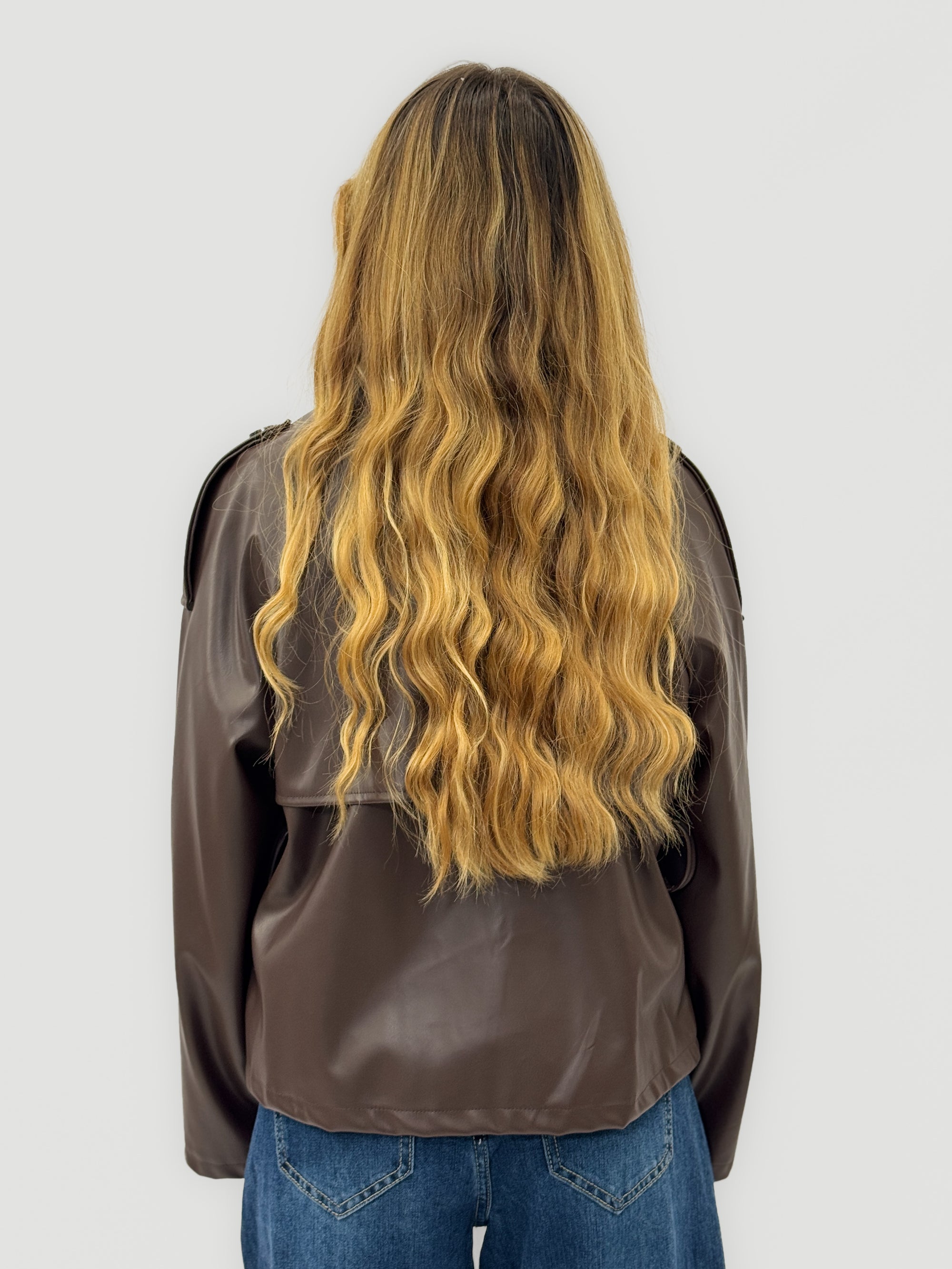 Giacca corta donna effetto pelle con cintura