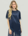 Blusa Satin con Pizzo – Elegante, Femminile e Raffinata
