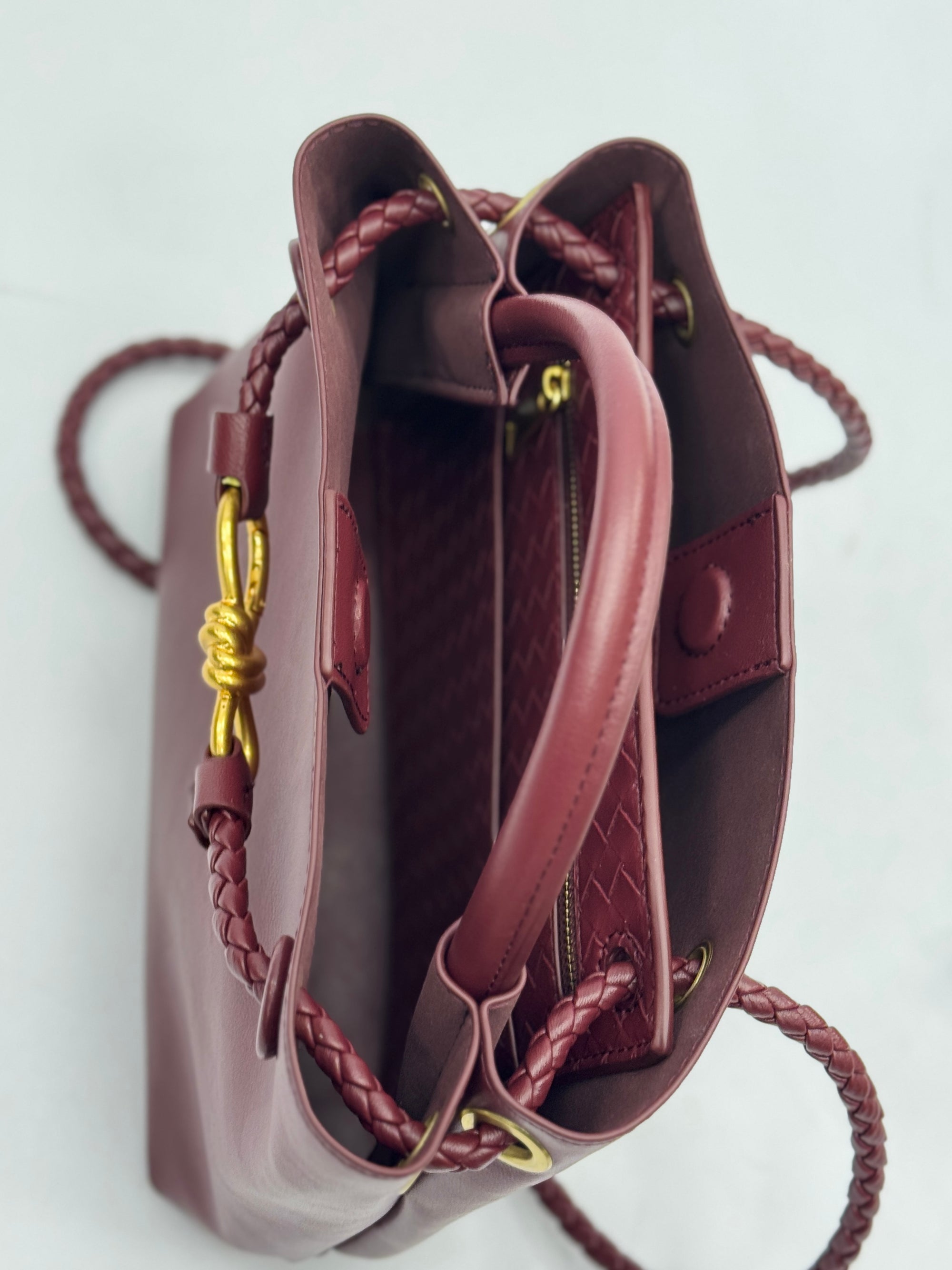 Borsa Tara