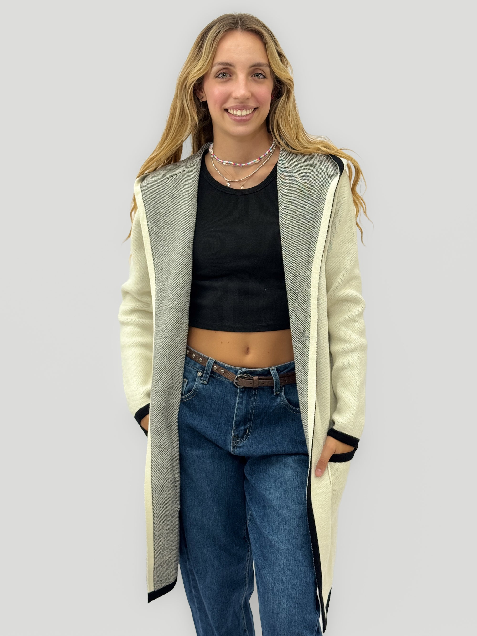 Cardigan lungo donna con cappuccio e profili a contrasto