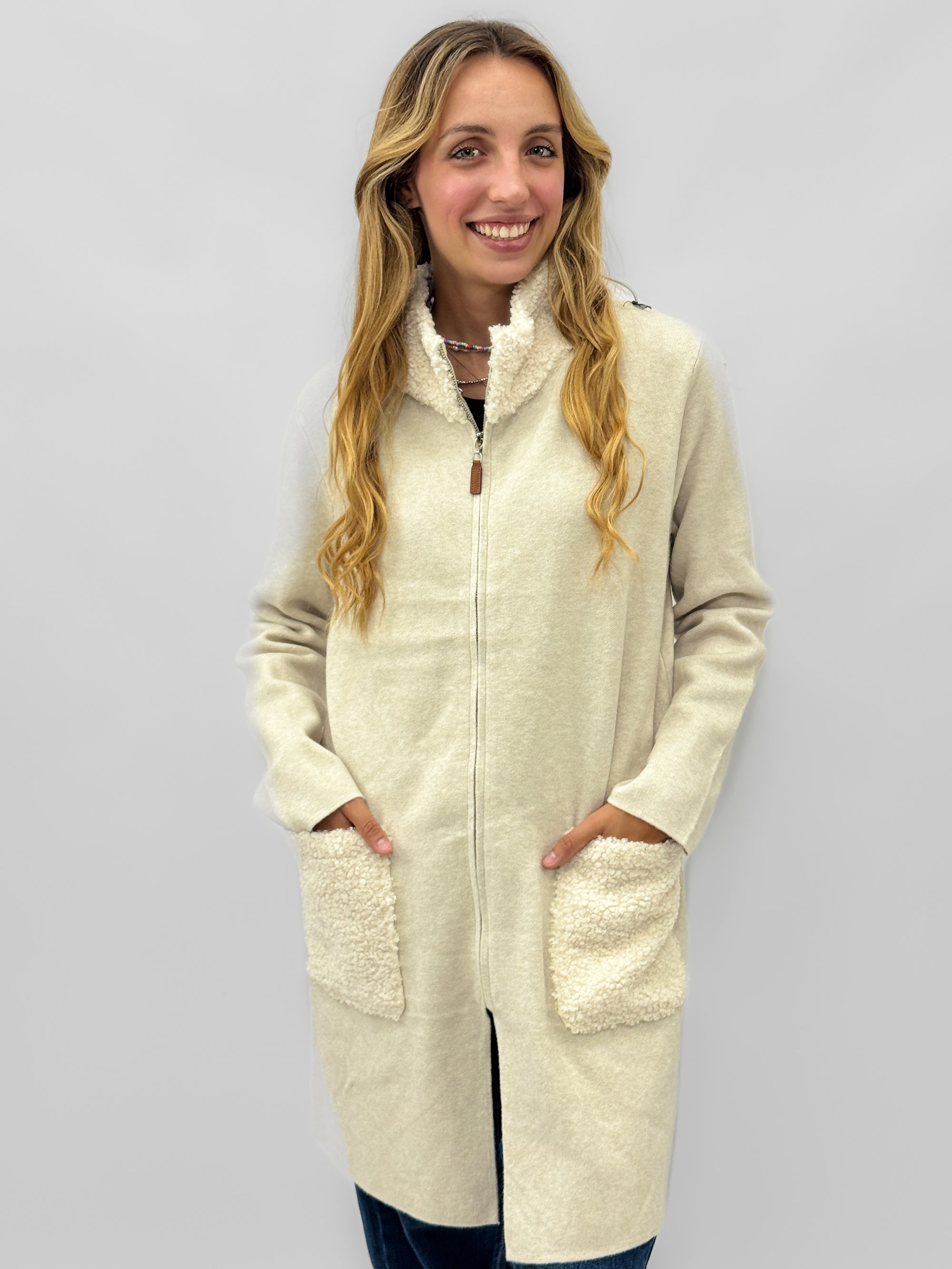 Cardigan lungo donna con zip e dettagli bouclé