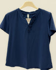 T-Shirt in Cotone con Dettaglio Arricciato – Essenziale ma Ricercata