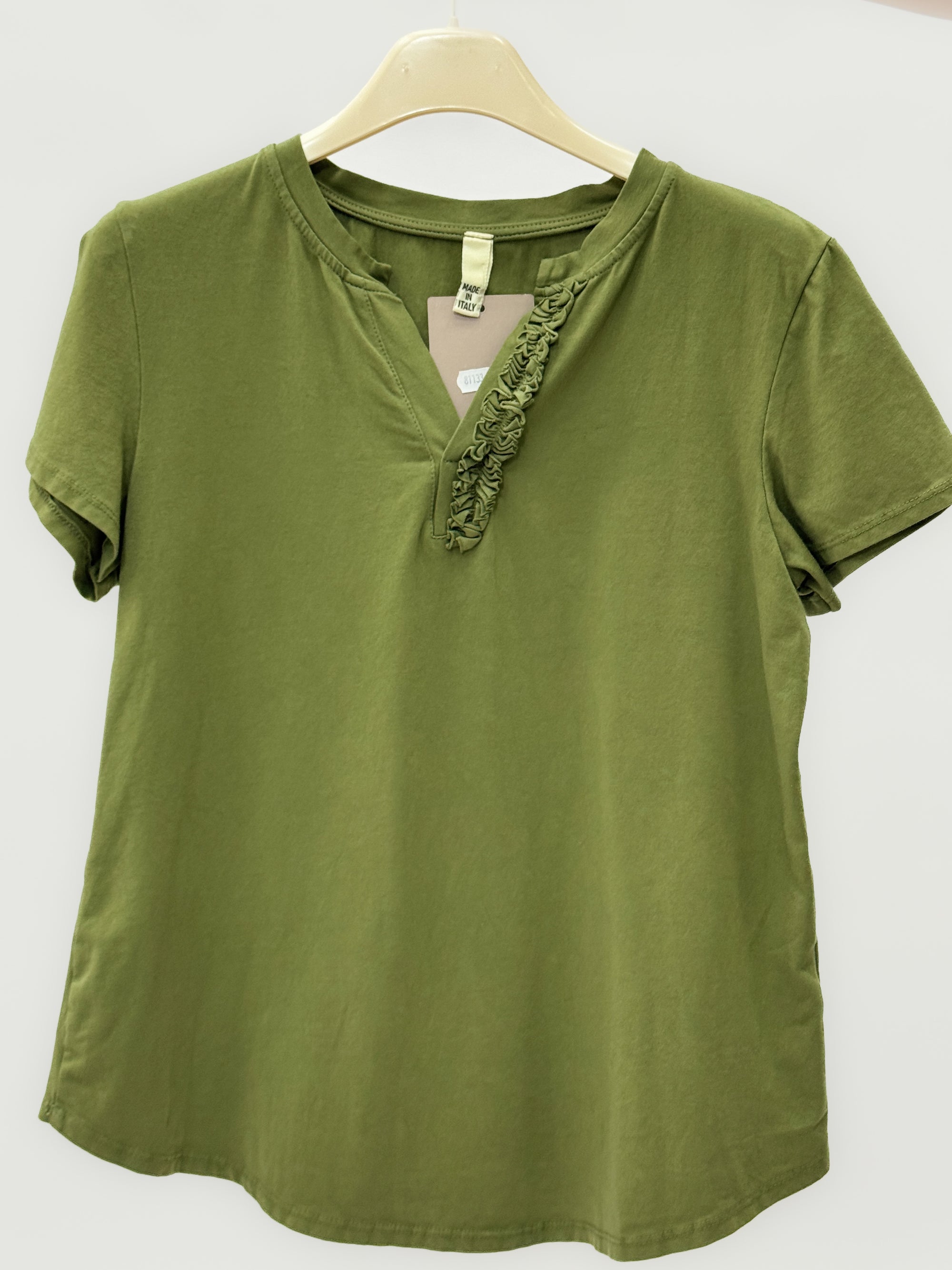 T-Shirt in Cotone con Dettaglio Arricciato – Essenziale ma Ricercata