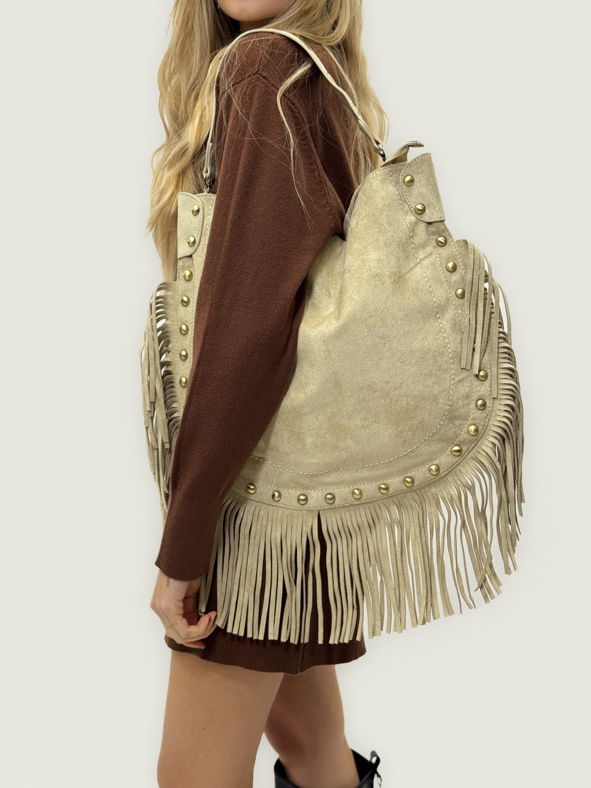 Borsa In Ecopelle Con Frange E Borchie – Stile Boho Chic