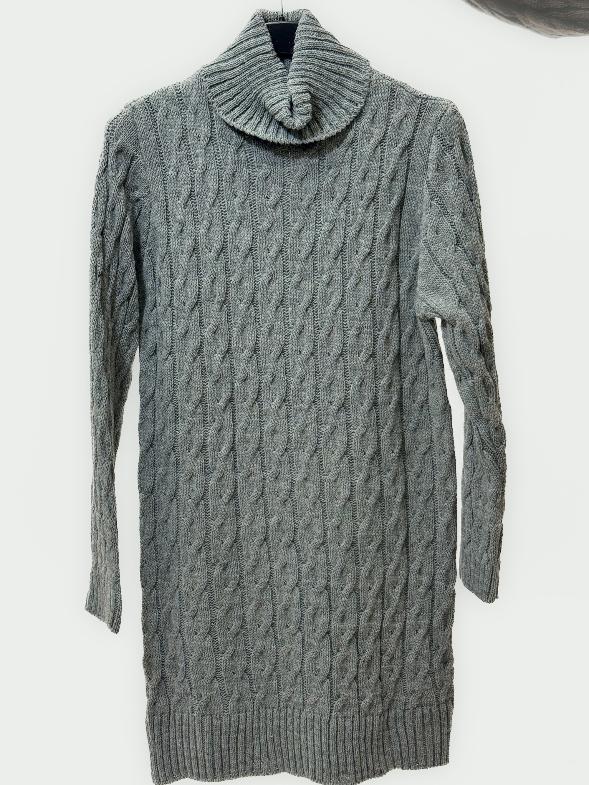 Abito dolcevita intrecciato