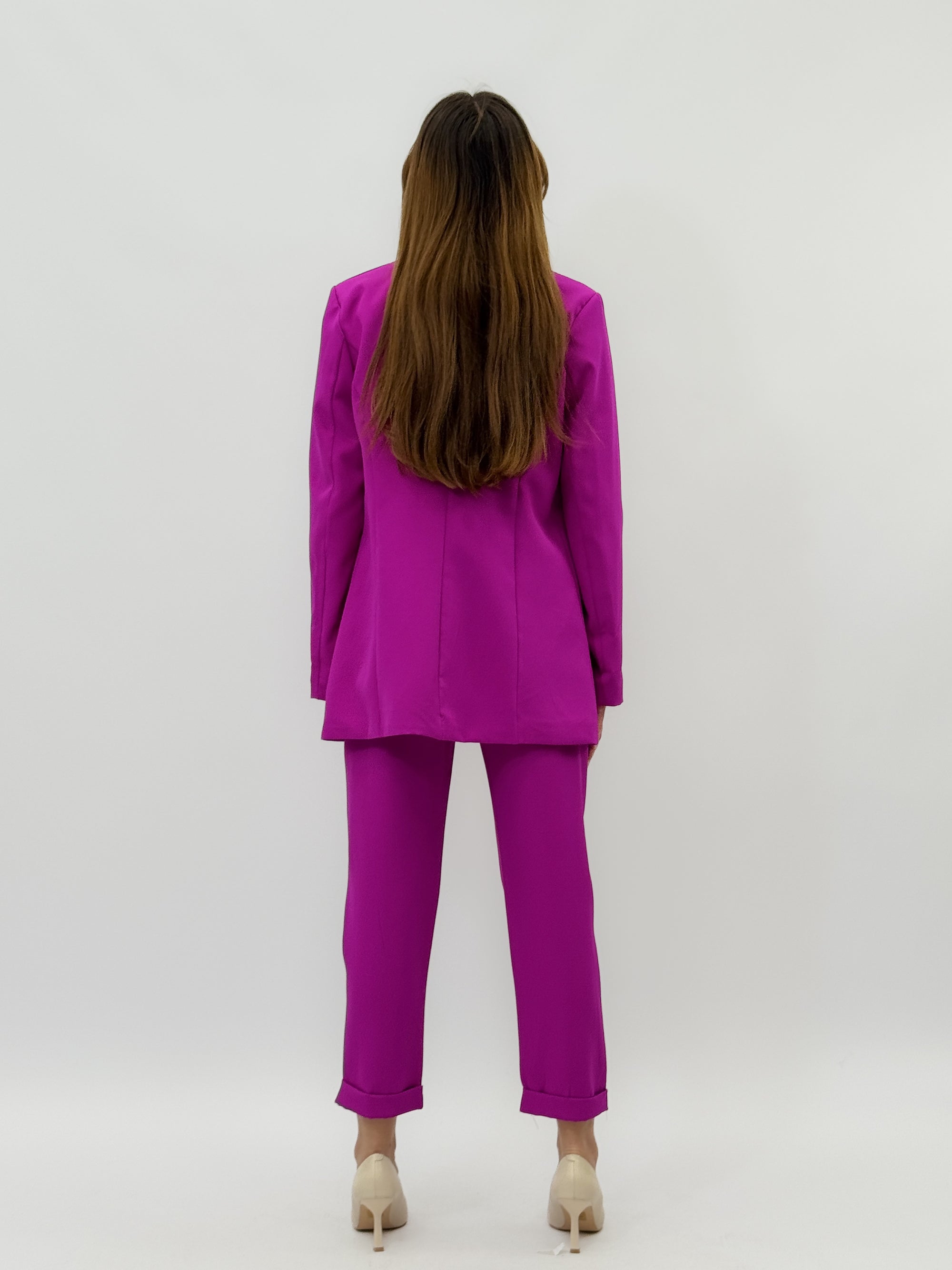 Completo giacca e pantalone con fiocco
