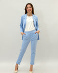 Pantaloni a sigaretta con svolta