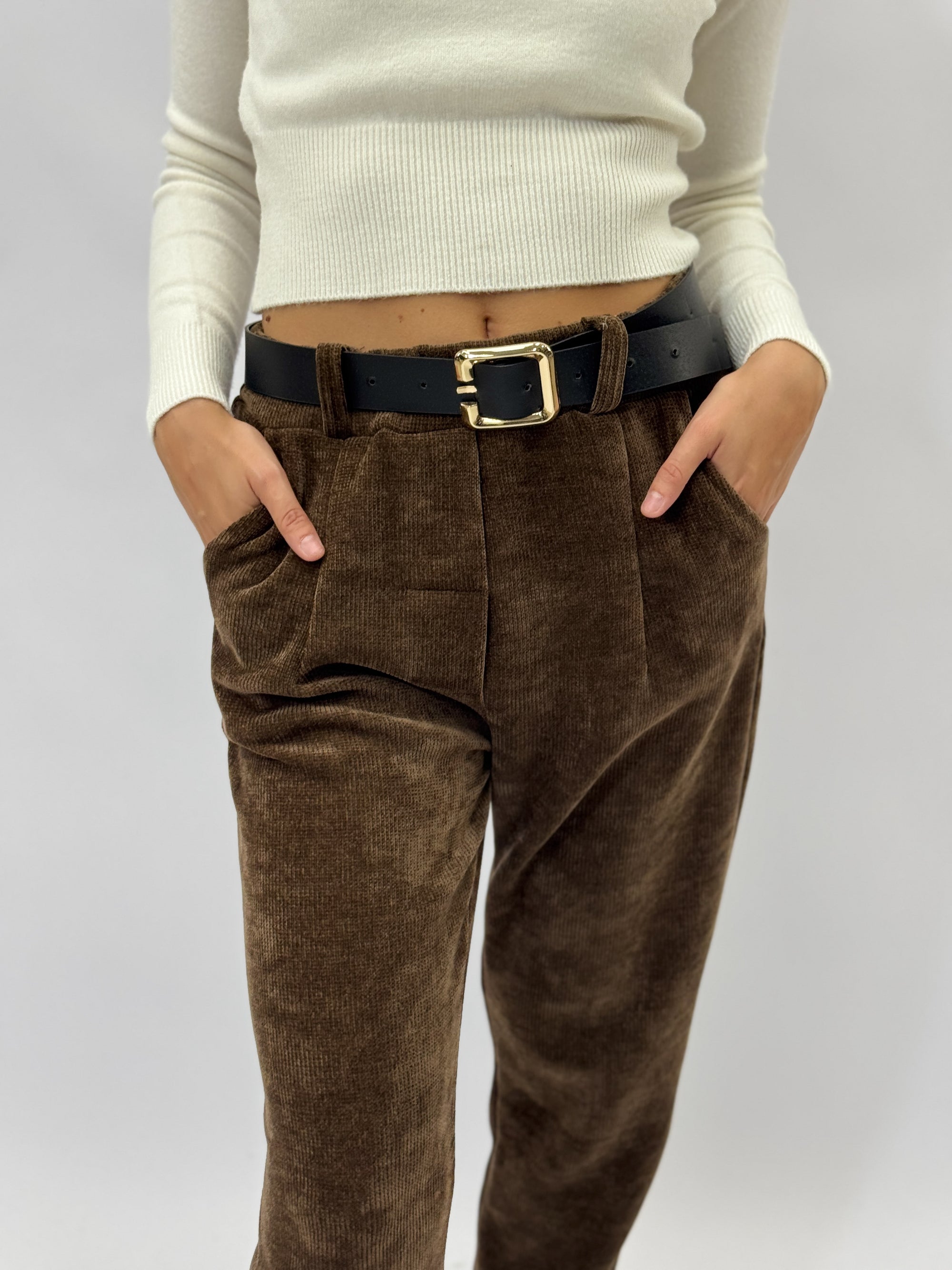 Pantaloni in velluto con cintura