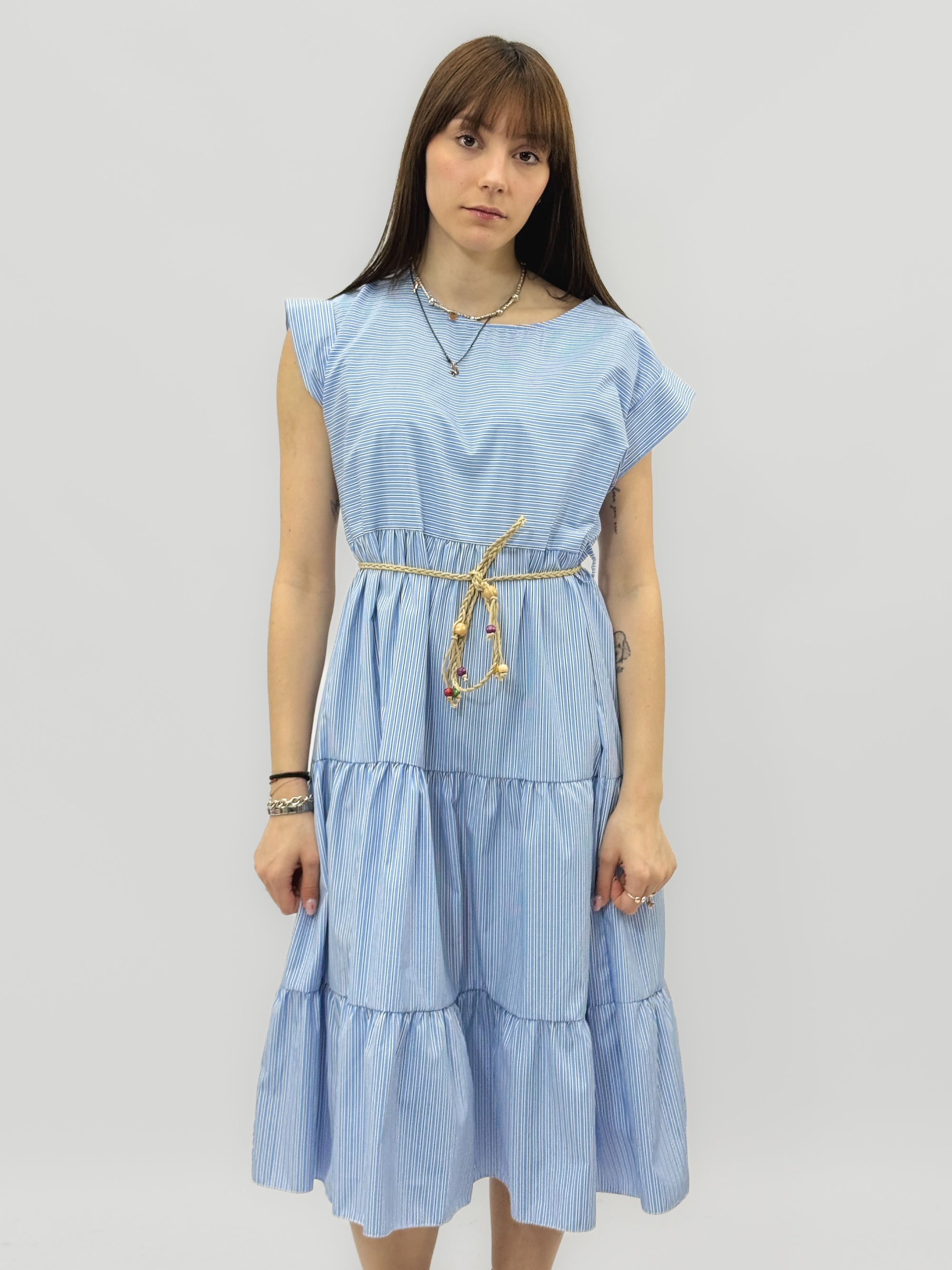 Abito midi a righe con cintura in corda