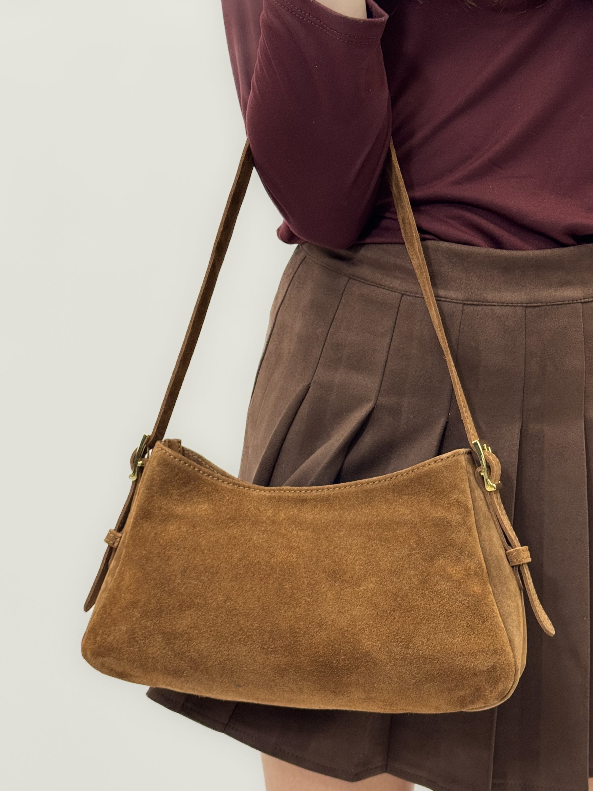 Borsa a spalla in vera pelle scamosciata Made in Italy