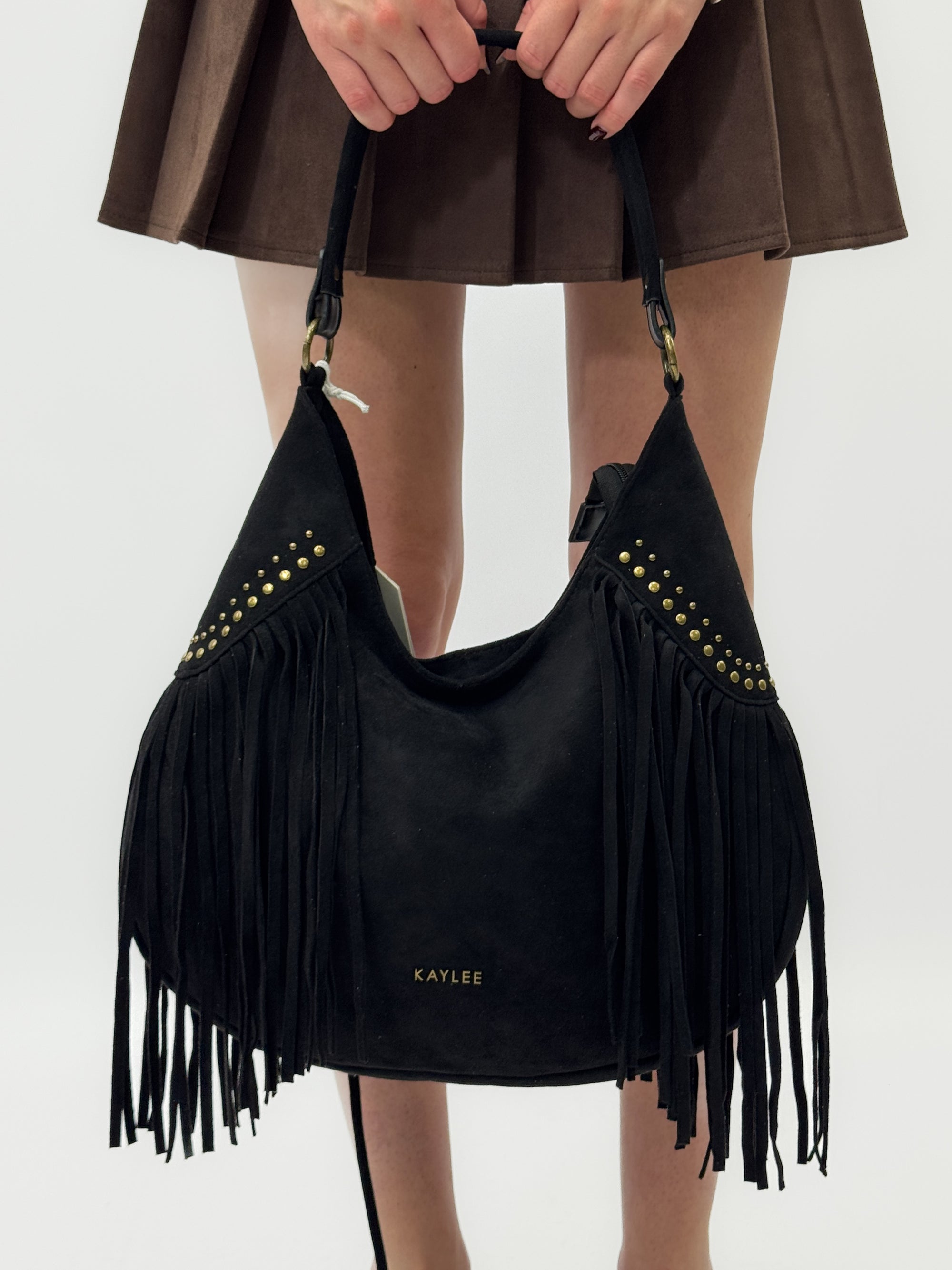 Borsa a spalla in suede con frange e borchie