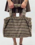 Maxi shopper in pelliccia ecologica
