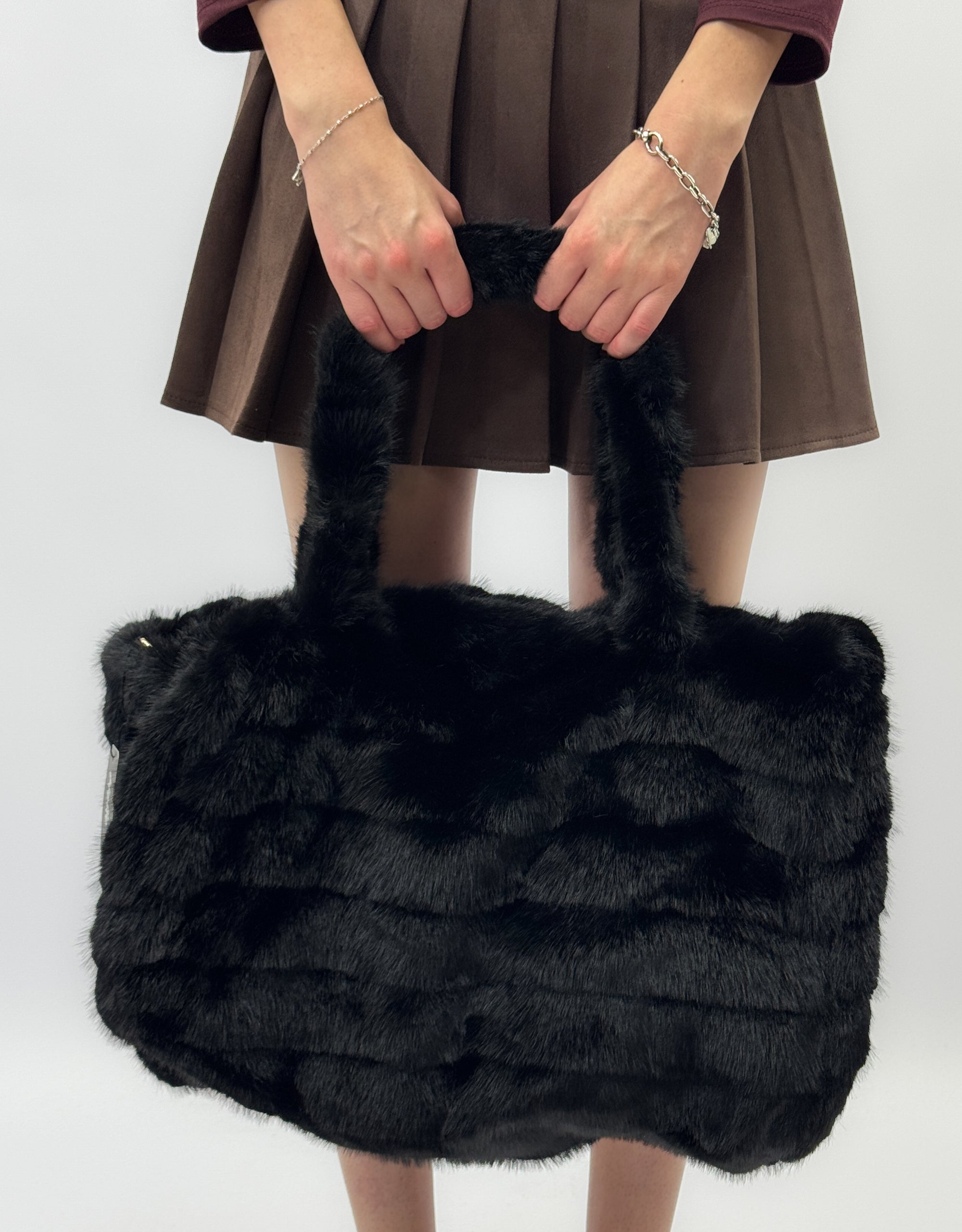 Maxi shopper in pelliccia ecologica